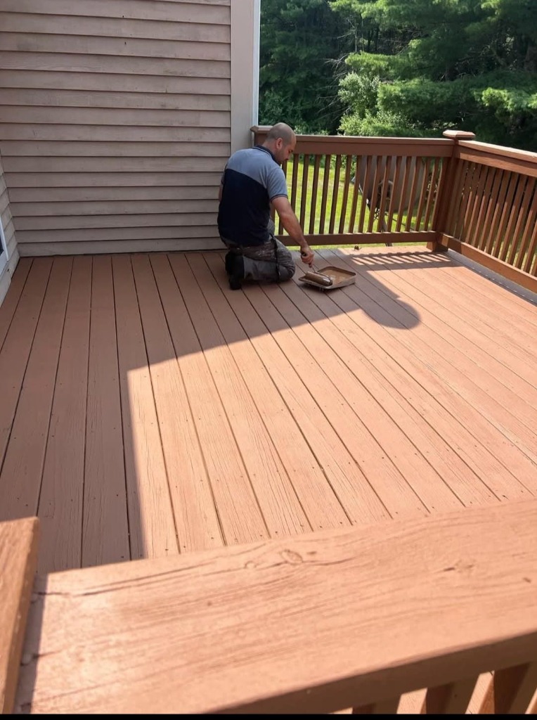 Deck Staining & Finishing